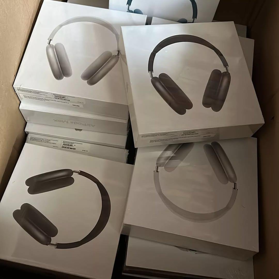 AirPods Max Pallet