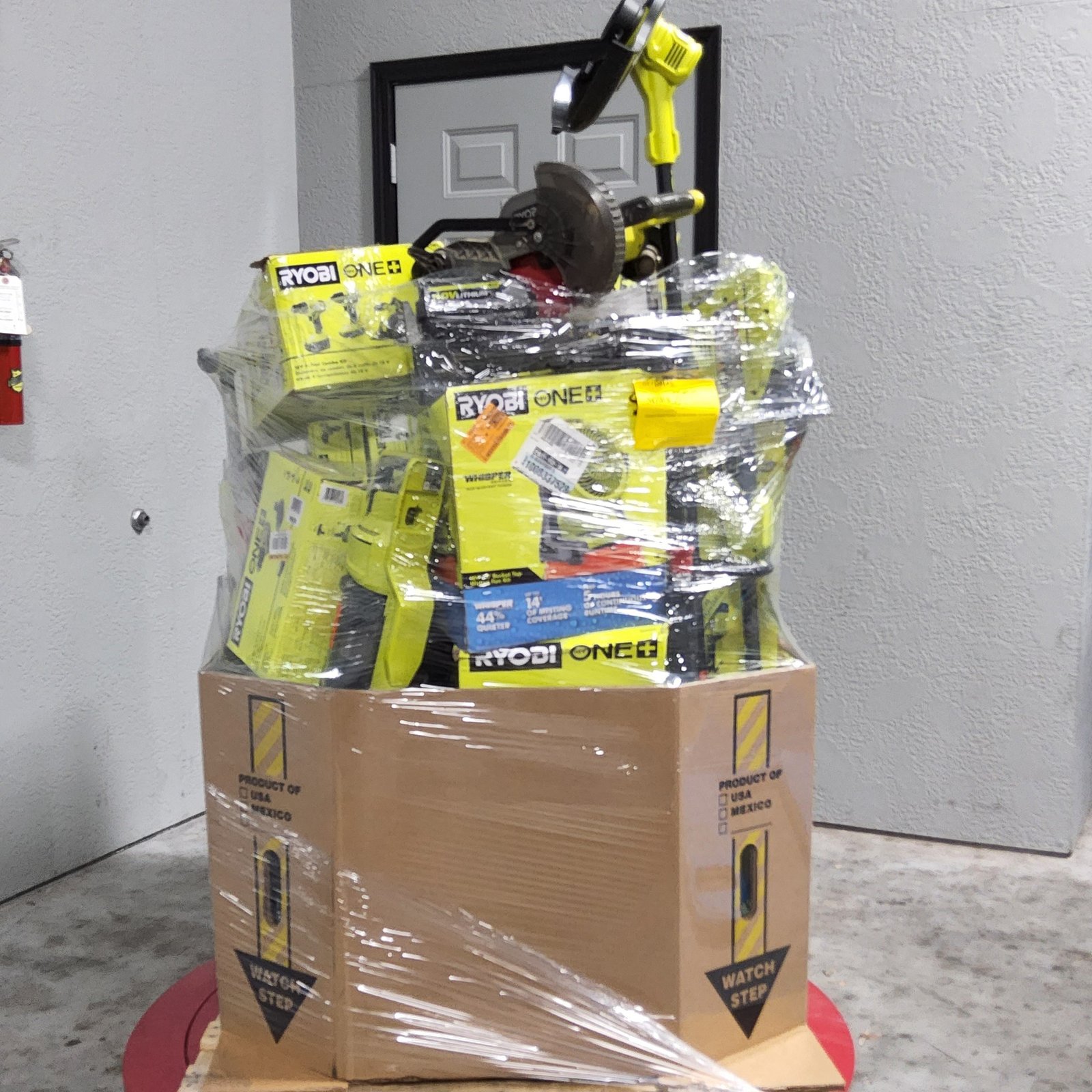 MIXED TOOL PALLET – LOT ID: 130125 100% Tested and Working (WITH BATTERIES AND CHARGERS)
