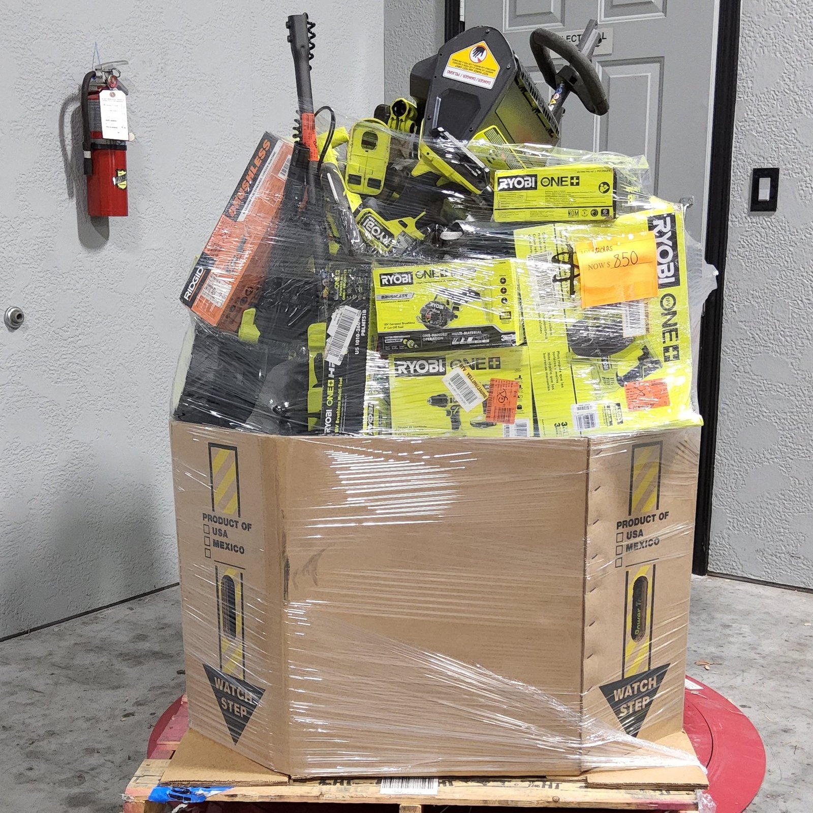 MIXED TOOL PALLET – LOT ID: 220125 100% Tested and Working (WITH BATTERIES AND CHARGERS)
